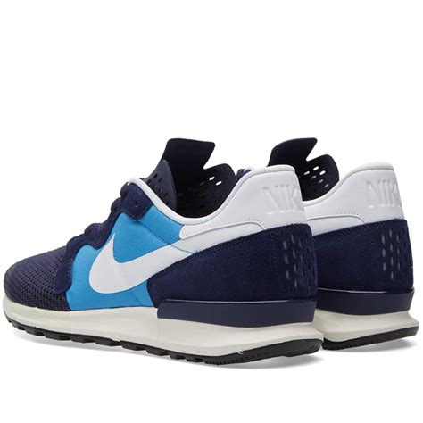 Nike Air Berwuda 'Blitz Blue & White'.